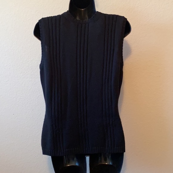 Harold’s Sweater Vest 100% Wool - Picture 4 of 5